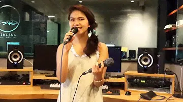 ลองไมค์Telefunken M80 VS M81