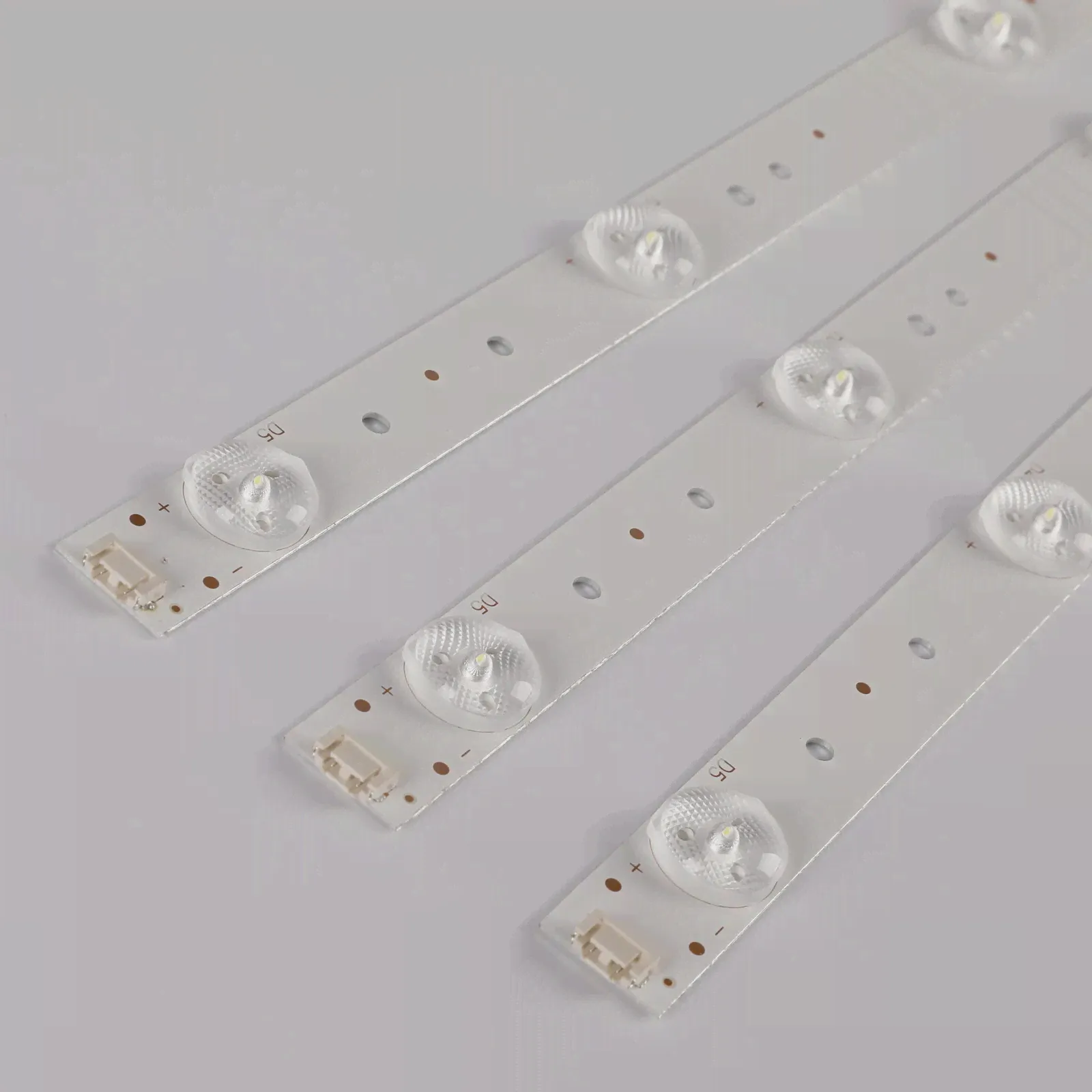🛍 Светодиодная лента-подсветка для телевизора Telefunken TF-LED43S27T2 Bar line Kit, Светодиодная лента 5800-W43001-5P00 VER02.00 5800-W43001-3P00-2