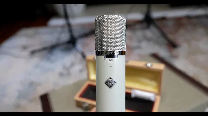 Unpacking ELA M 251 E Large-diaphragm Tube Condenser Microphone.